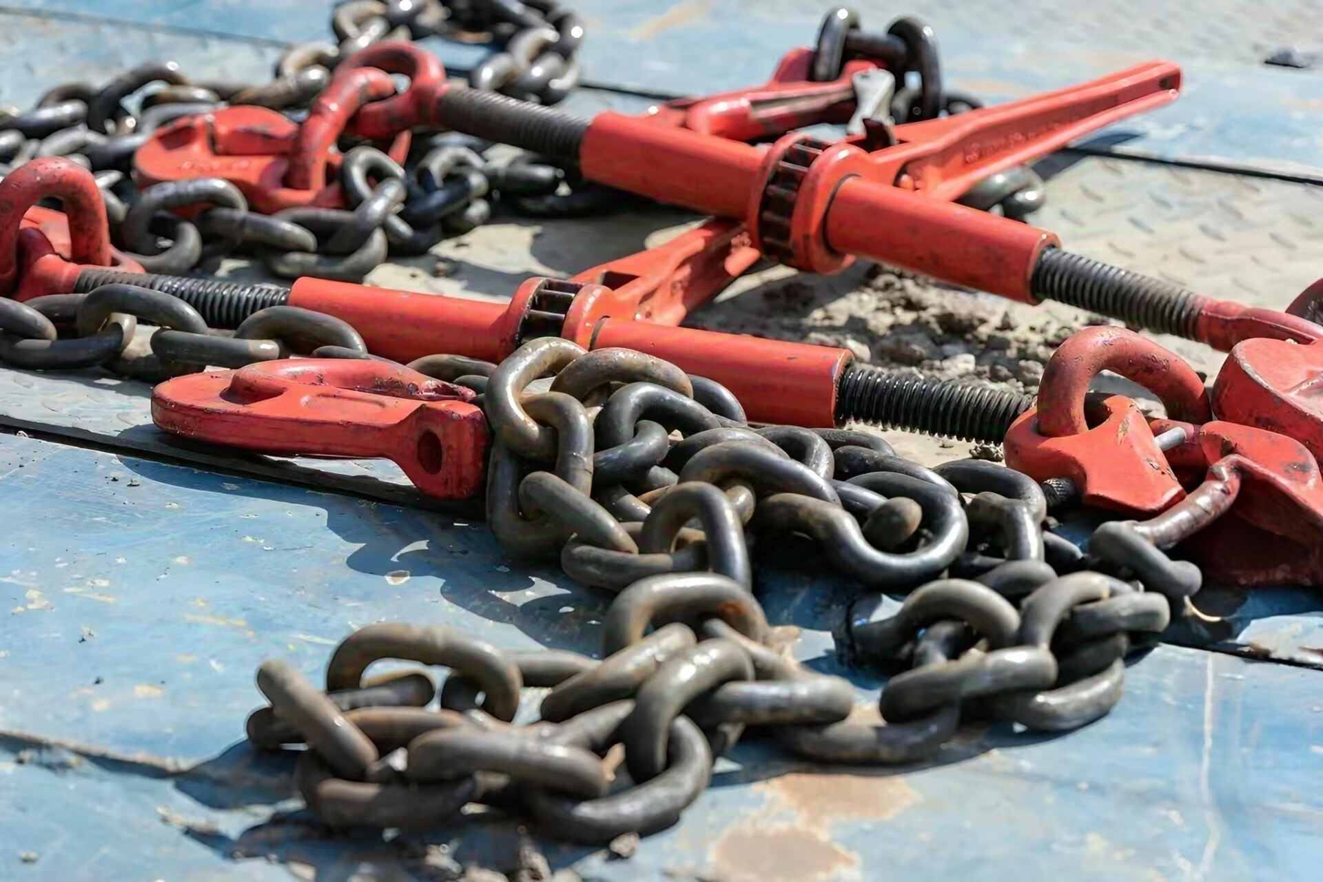 Padroneggiare il legante del carico a catena: segreti esperti per proteggere i carichi e semplificare il trasporto